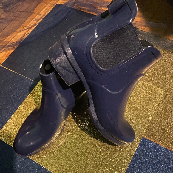 KATE SPADE DEEP NAVY POLKA DOT RAIN ANKLE Boots LUX GUC 1 FLAW - Picture 7 of 15